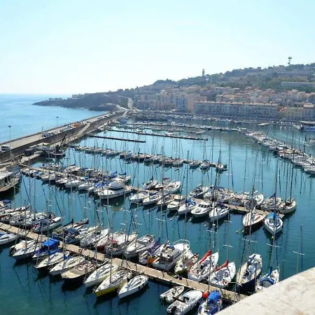 Confortable 27m² Avec Wifi, Loggia Et Parking A - Fr-1-472a-205 Apartamento *