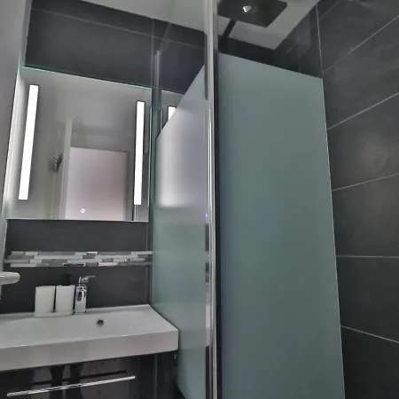 アパート Agreable 2 Pieces Avec Wifi Et Climatisation, Terrasse Vue Mer - Fr-1-472A-205 *